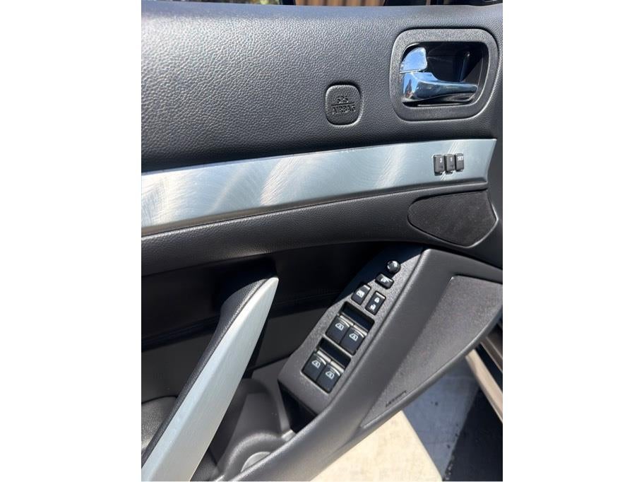 2012 INFINITI G G37 Convertible 2D
