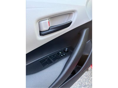 2022 Toyota Corolla Hybrid LE Sedan 4D