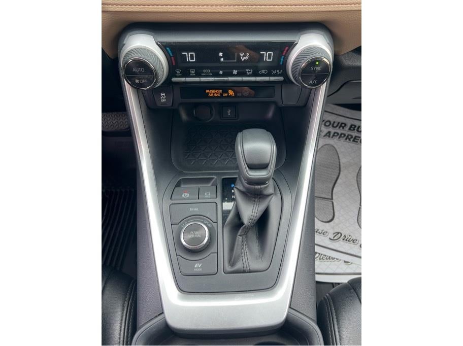 2020 Toyota RAV4 Hybrid LE Sport Utility 4D