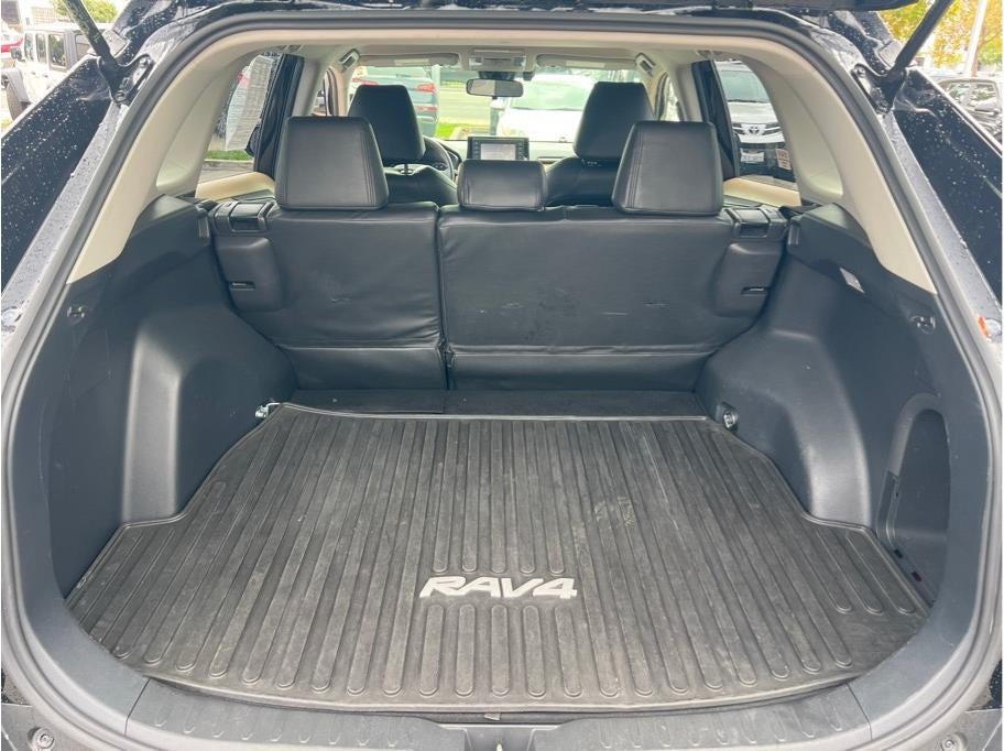 2020 Toyota RAV4 Hybrid LE Sport Utility 4D