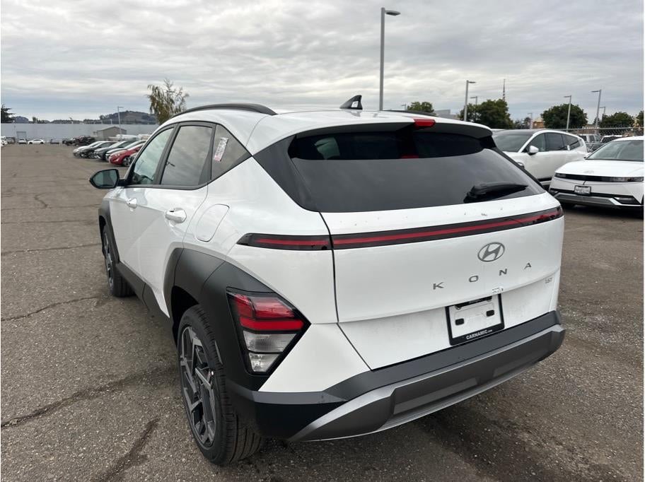 2026 Hyundai Kona SEL Premium FWD