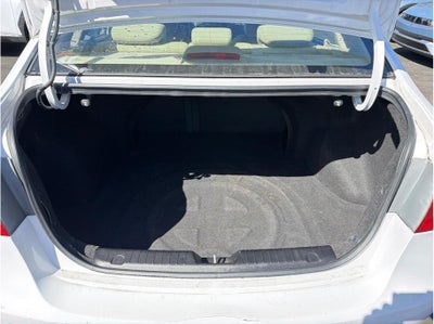 2010 Hyundai Elantra GLS Sedan 4D