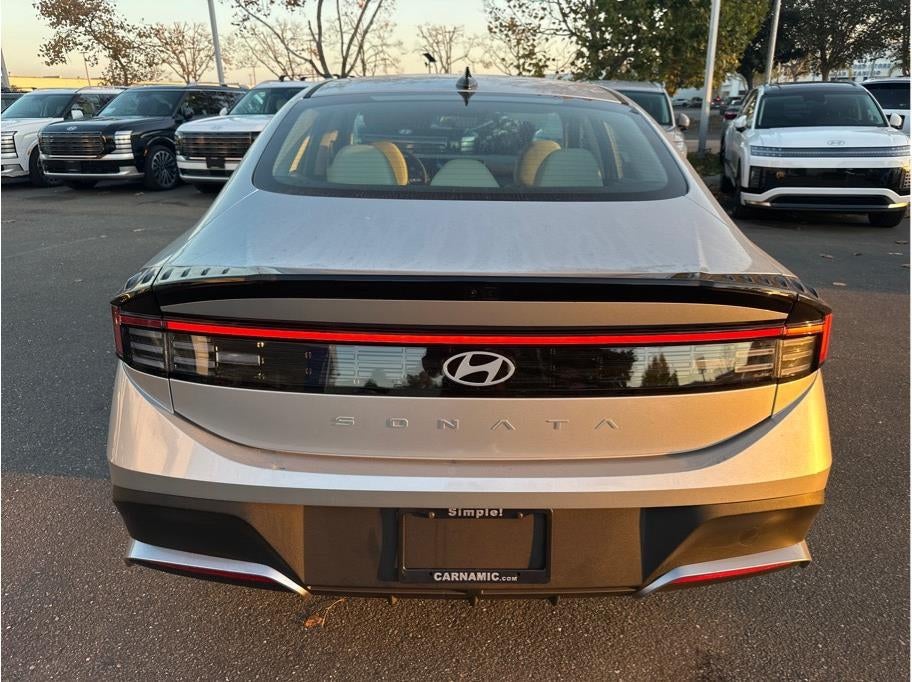 2026 Hyundai Sonata SE