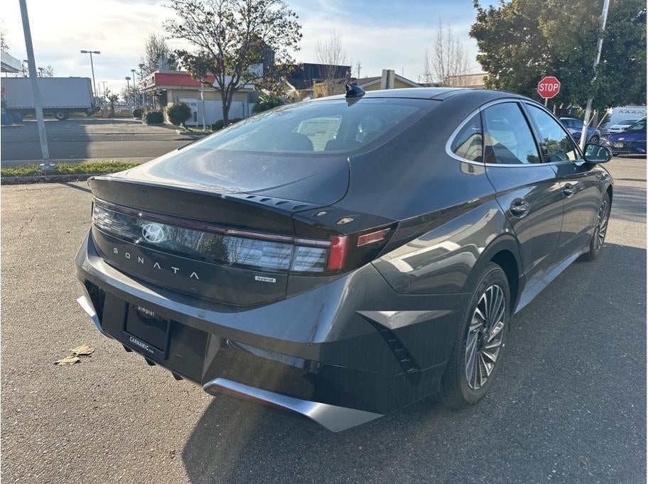 2026 Hyundai Sonata HEV SEL