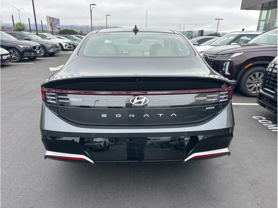 2026 Hyundai Sonata Hybrid Limited