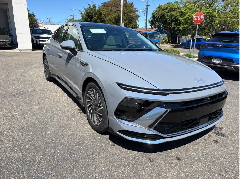 2026 Hyundai Sonata HEV Limited