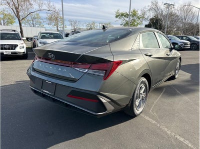 2026 Hyundai Elantra SE