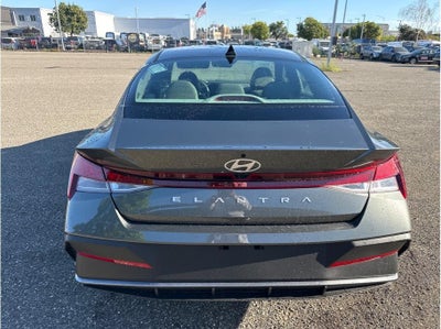 2026 Hyundai Elantra SE