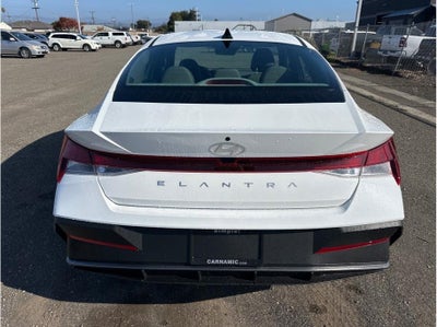 2026 Hyundai Elantra SE