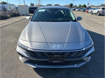 2026 Hyundai Elantra SE