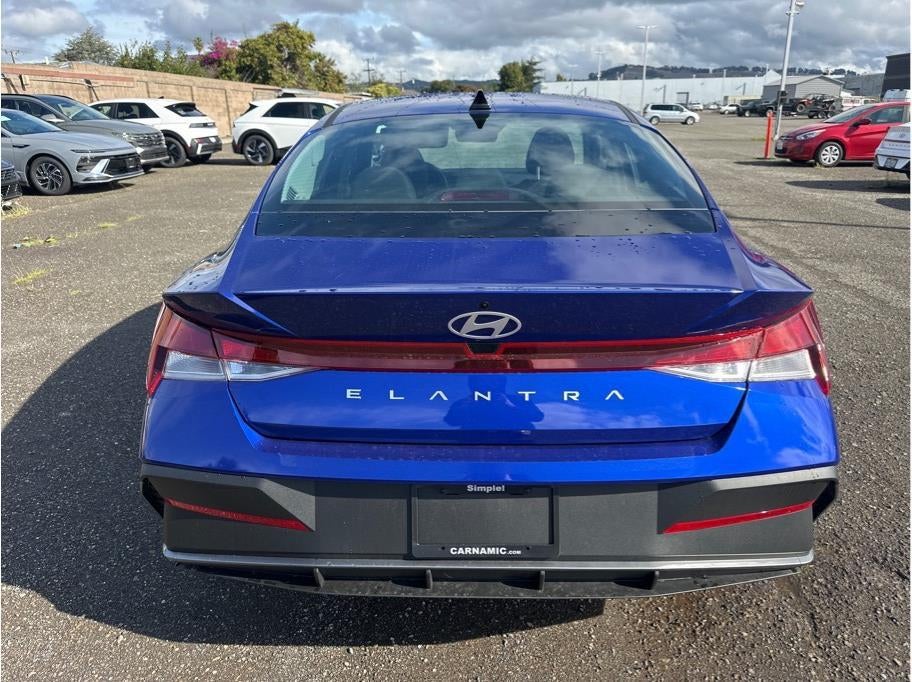 2026 Hyundai Elantra SE