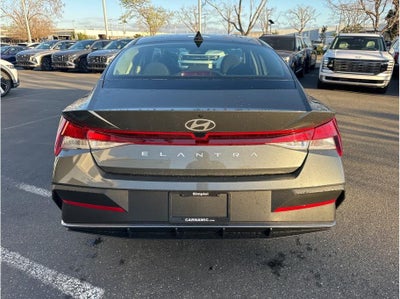 2026 Hyundai Elantra SE