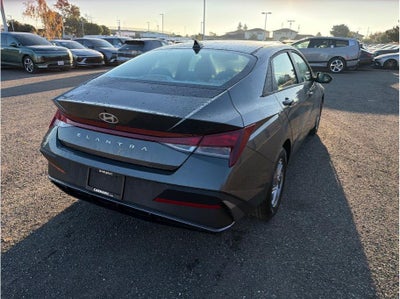 2026 Hyundai Elantra SE