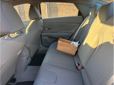 2026 Hyundai Elantra SE