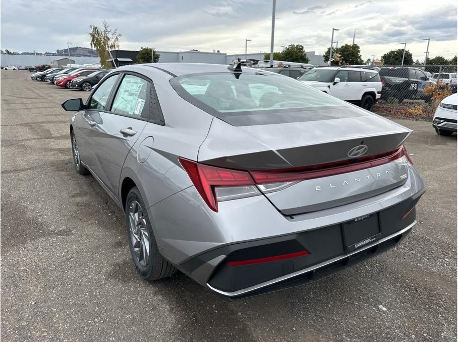 2026 Hyundai Elantra HEV Blue