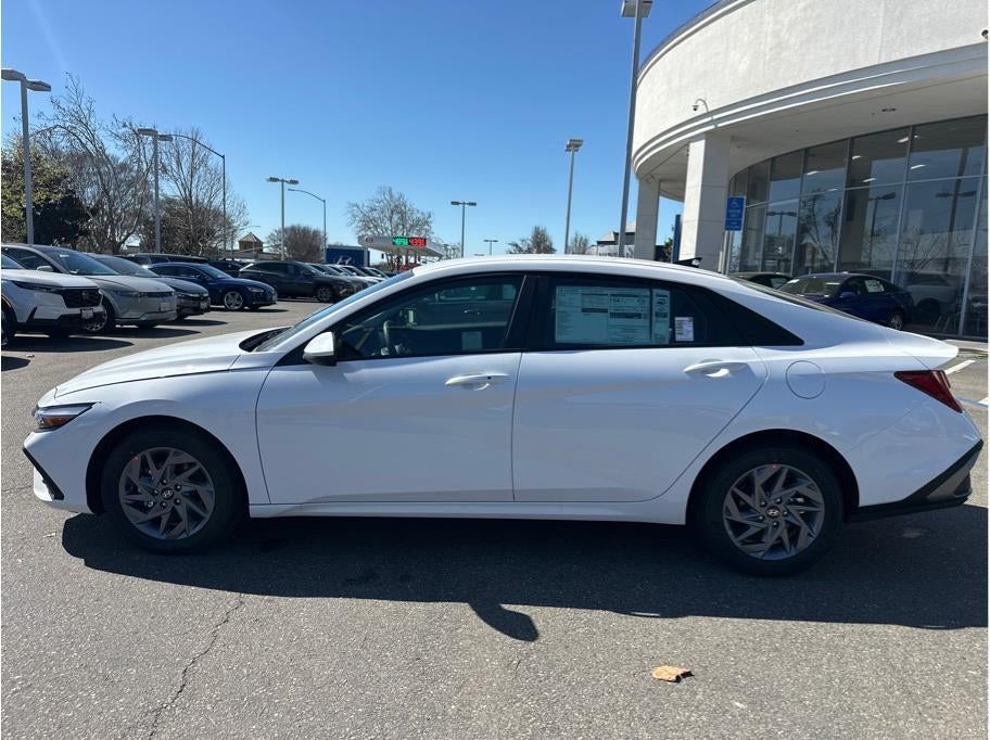 2026 Hyundai Elantra HEV Blue