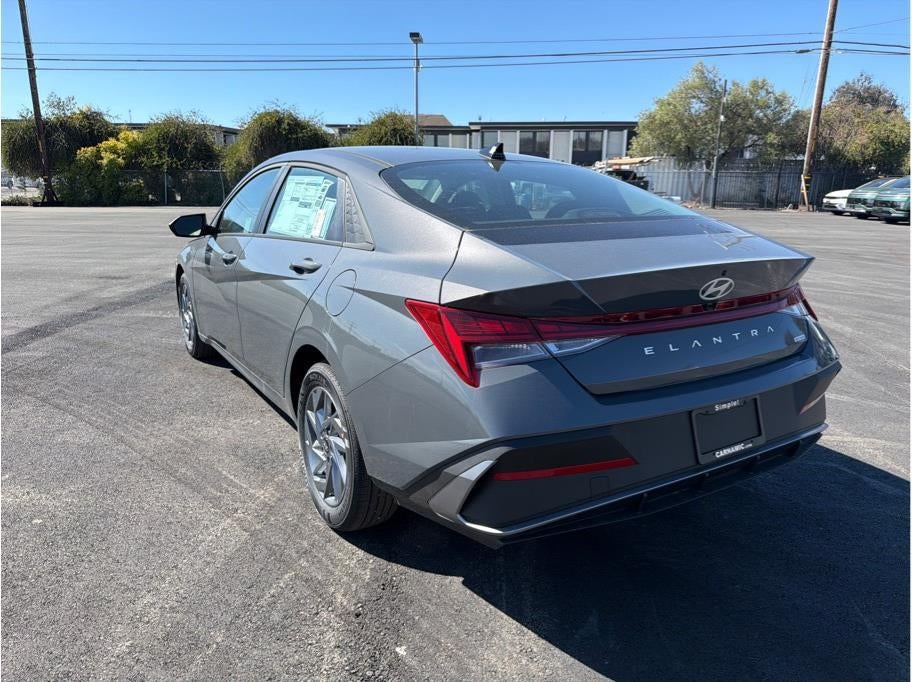 2026 Hyundai Elantra HEV Blue