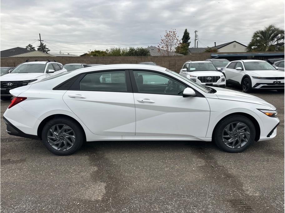 2026 Hyundai Elantra HEV Blue