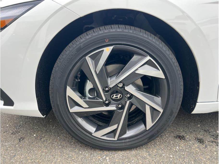 2025 Hyundai Elantra HEV SEL Sport