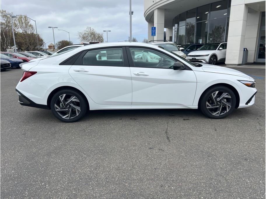 2025 Hyundai Elantra HEV SEL Sport