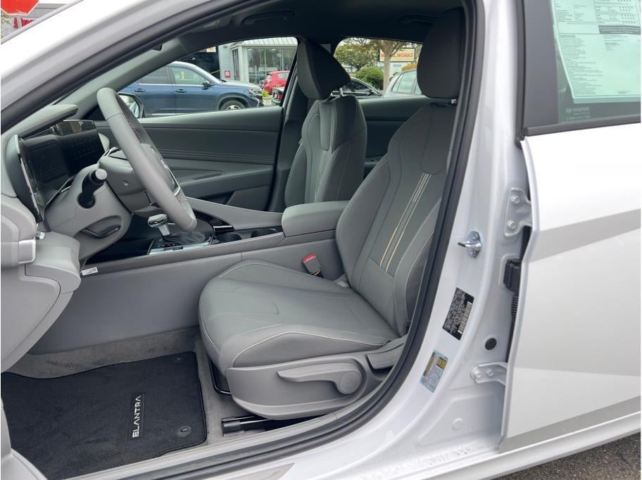 2025 Hyundai Elantra HEV SEL Sport