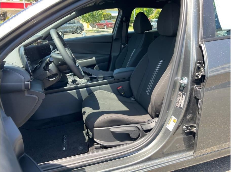 2025 Hyundai Elantra HEV SEL Sport