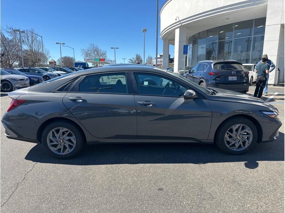 2026 Hyundai Elantra HEV Blue