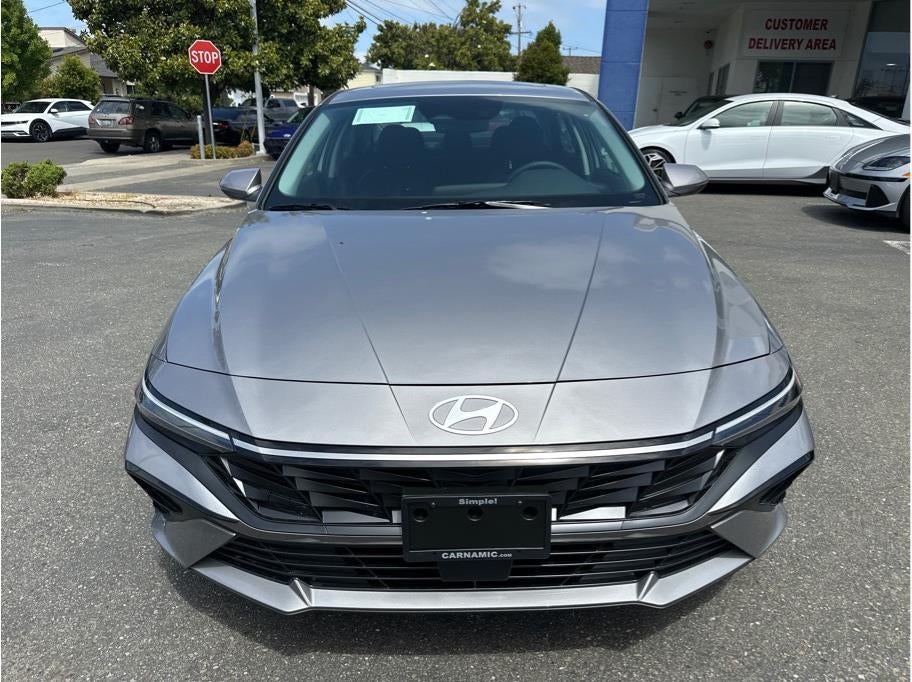 2025 Hyundai Elantra HEV Limited