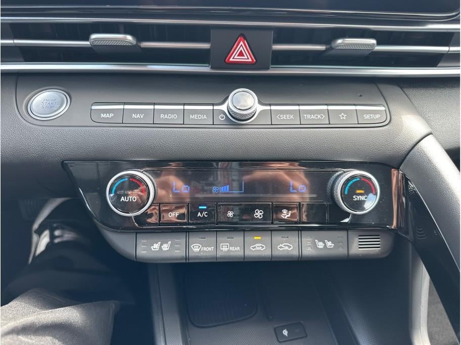 2025 Hyundai Elantra HEV Limited