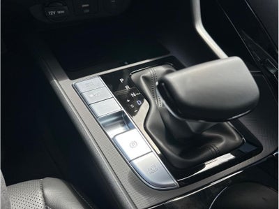 2025 Hyundai Elantra HEV Limited