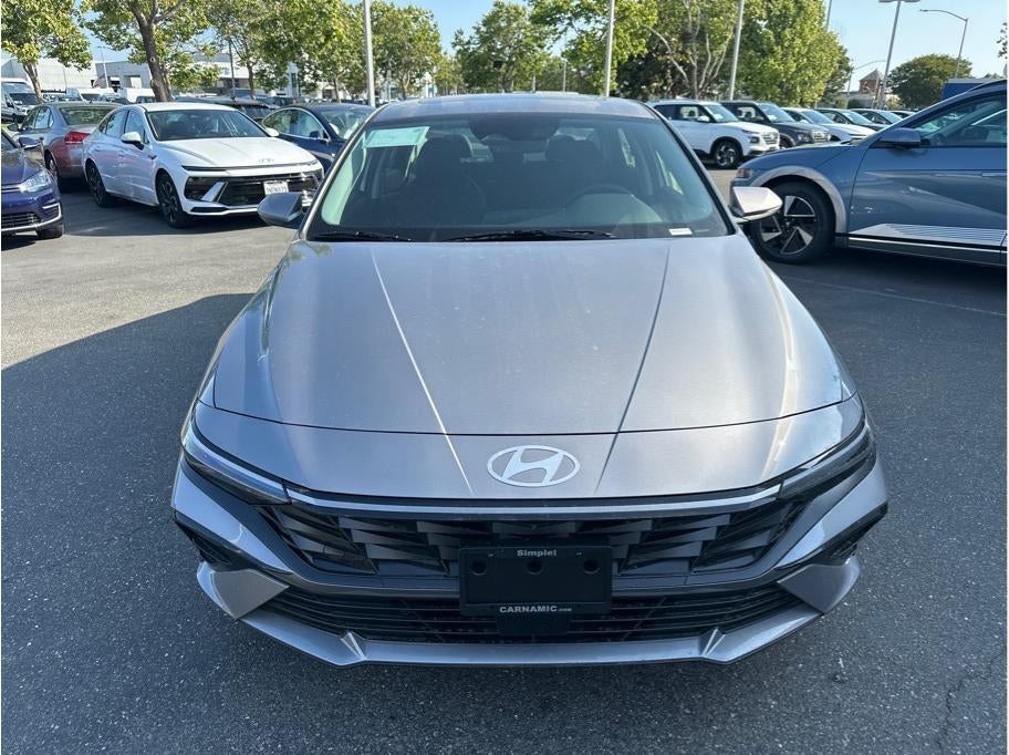 2025 Hyundai Elantra HEV Limited