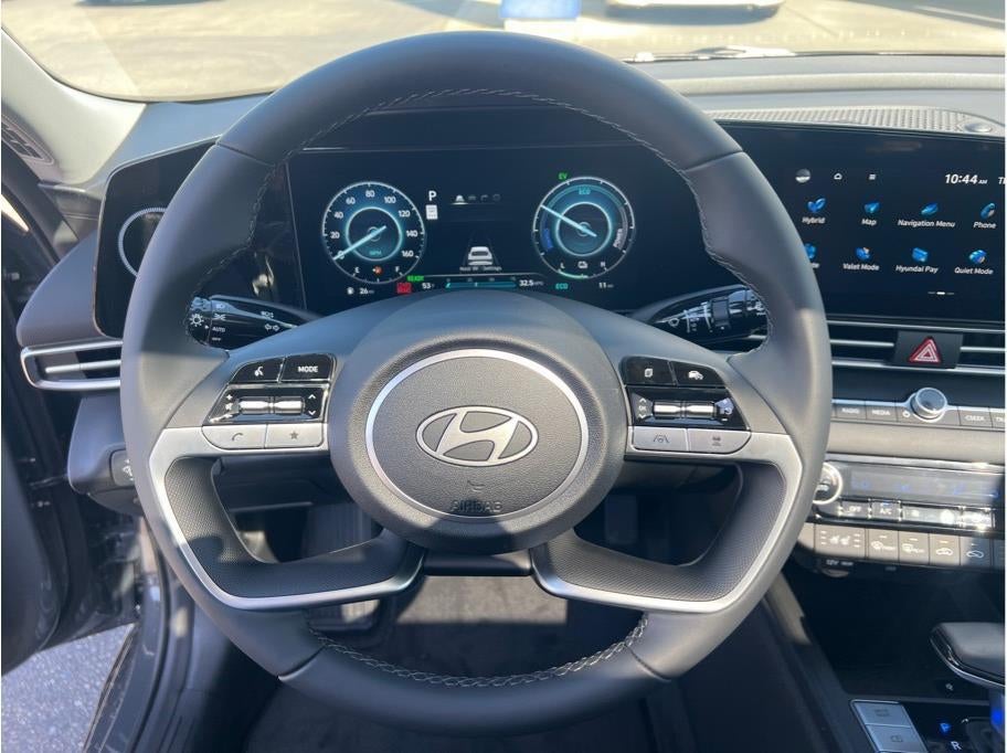 2025 Hyundai Elantra HEV Limited