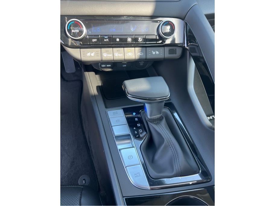 2025 Hyundai Elantra HEV Limited