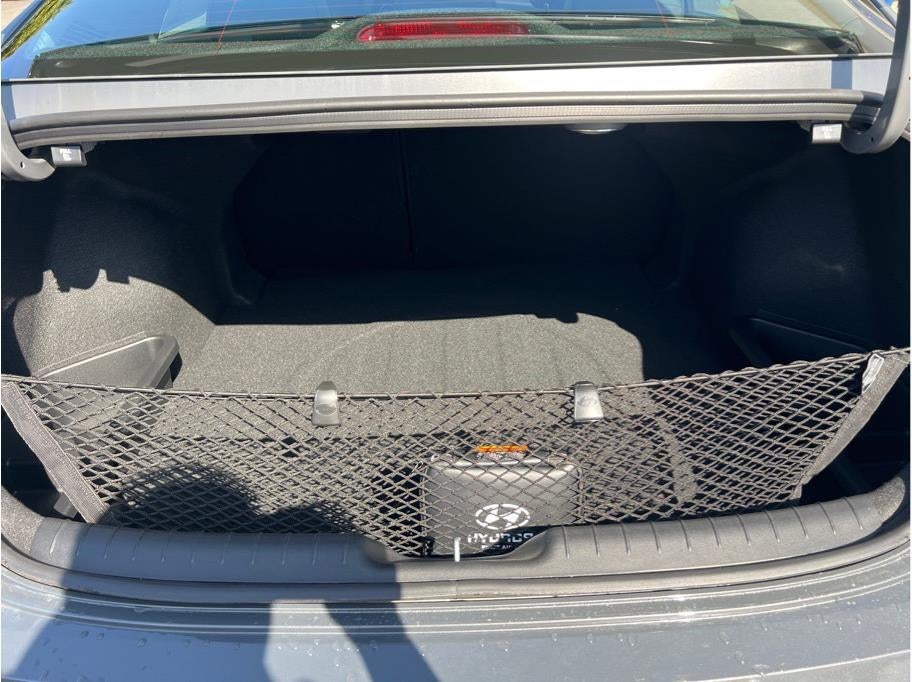 2025 Hyundai Elantra HEV Limited