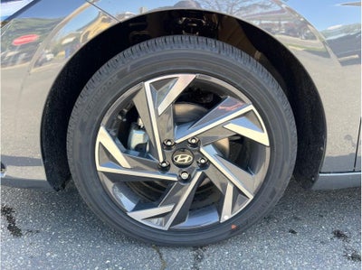 2025 Hyundai Elantra HEV Limited