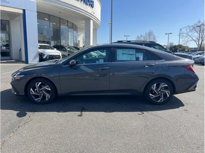 2025 Hyundai Elantra HEV Limited