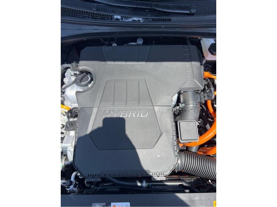 2025 Hyundai Elantra HEV Limited