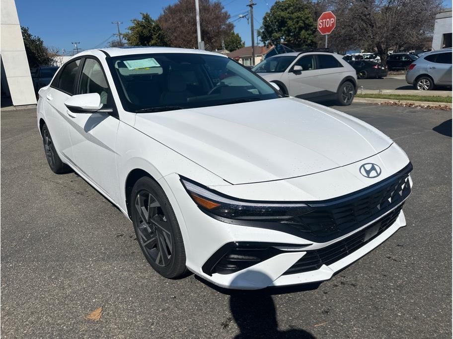 2026 Hyundai Elantra Limited Sedan 4D