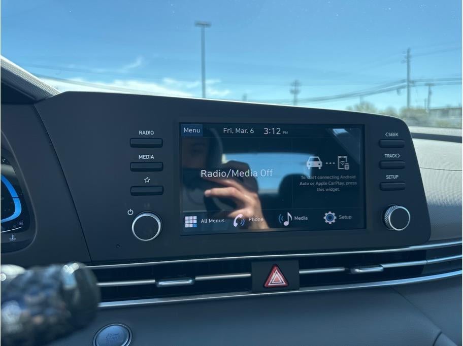 2026 Hyundai Elantra SEL Sport Premium Sedan 4D