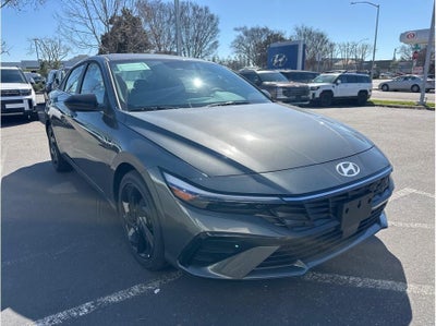 2026 Hyundai Elantra SEL Sport Premium Sedan 4D