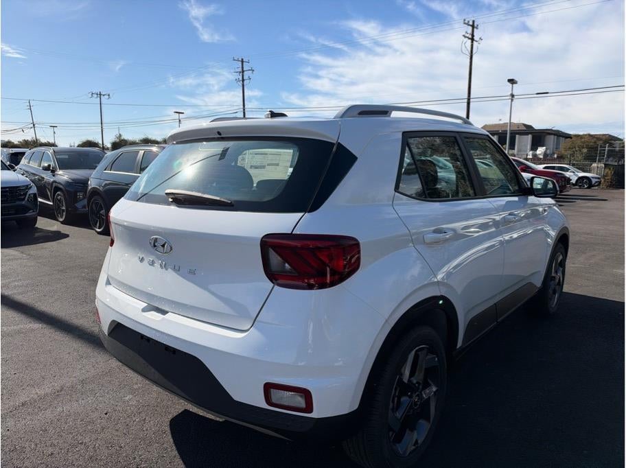 2026 Hyundai Venue SEL Sport Utility 4D