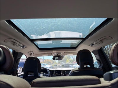 2019 Volvo XC60 T5 Momentum Sport Utility 4D