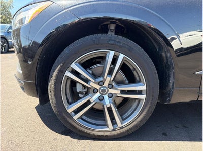 2019 Volvo XC60 T5 Momentum Sport Utility 4D