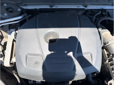 2019 Volvo XC60 T5 Momentum Sport Utility 4D