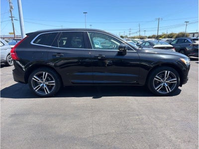 2019 Volvo XC60 T5 Momentum Sport Utility 4D