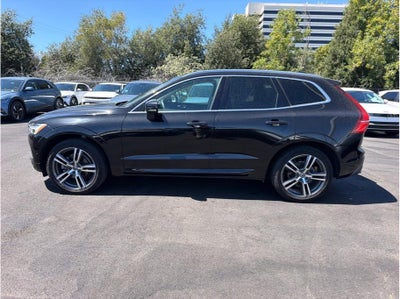 2019 Volvo XC60 T5 Momentum Sport Utility 4D