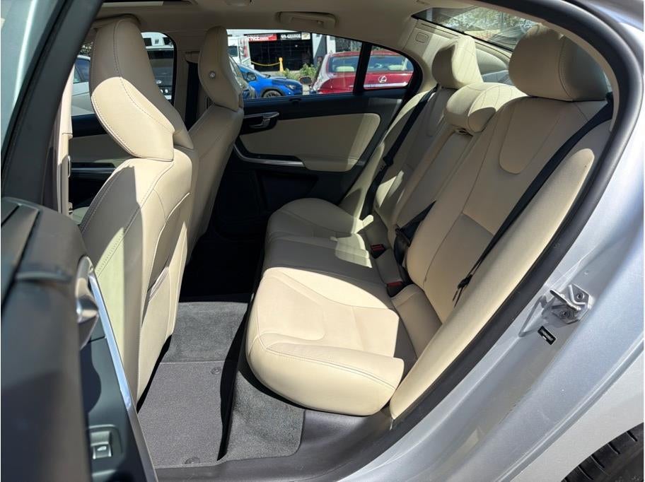 2018 Volvo S60 T5 Inscription Sedan 4D