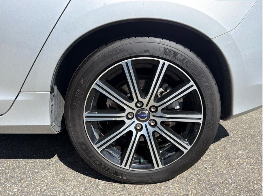 2018 Volvo S60 T5 Inscription Sedan 4D