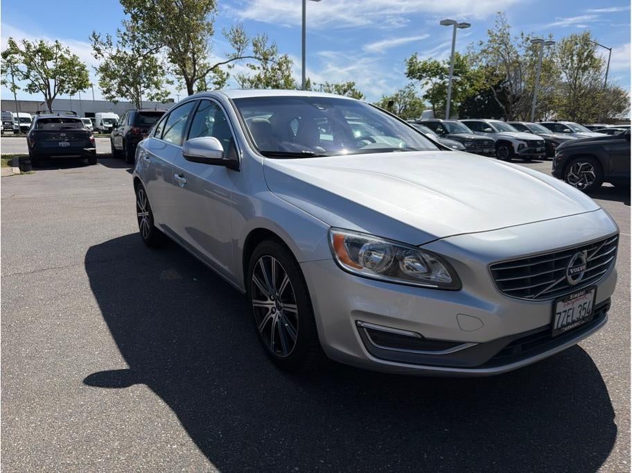 2018 Volvo S60 T5 Inscription Sedan 4D