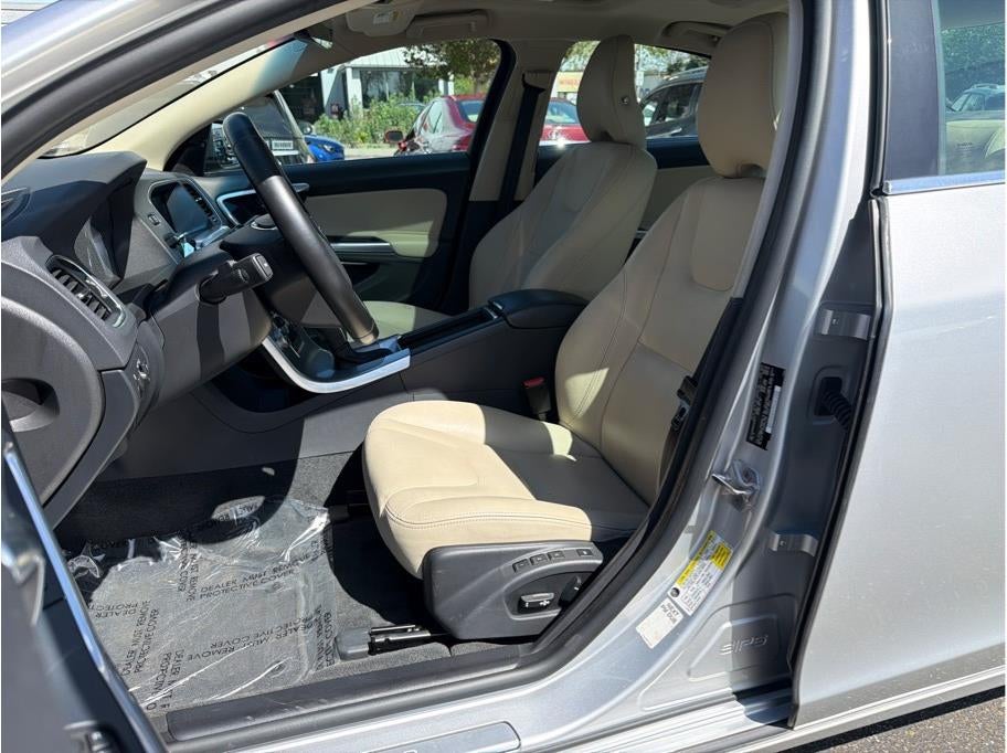 2018 Volvo S60 T5 Inscription Sedan 4D